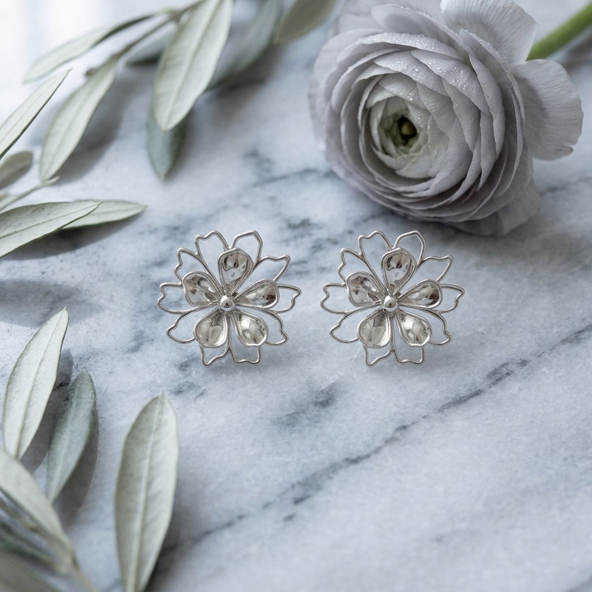 Stud Silver Flower Petal Flower Outline Earrings