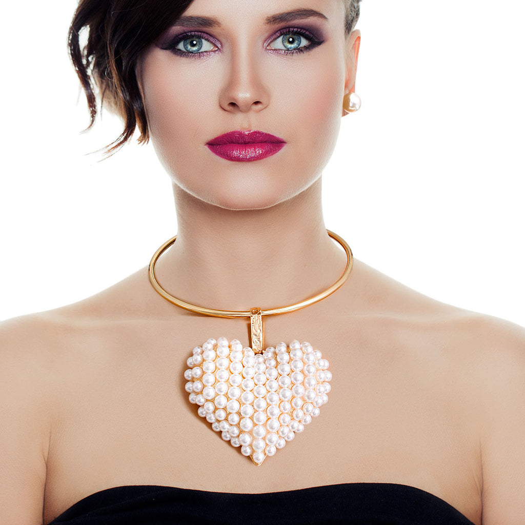 Pendant Cream Pearl Domed Heart Chunky Necklace